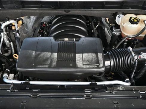 Used 2021 Chevrolet Tahoe Z71 w/ Z71 Signature Package image 25