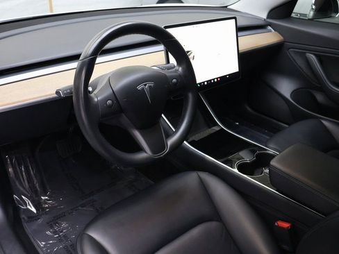 Used 2018 Tesla Model 3 Long Range RWD image 18