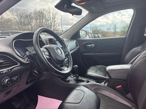 Used 2021 Jeep Cherokee Trailhawk w/ Sun, Sound & Nav Group image 17