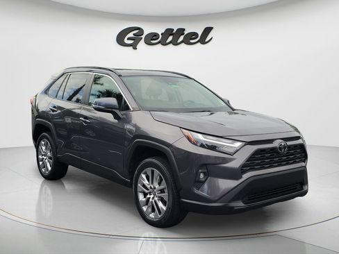 Used 2023 Toyota RAV4 XLE Premium FWD image 3