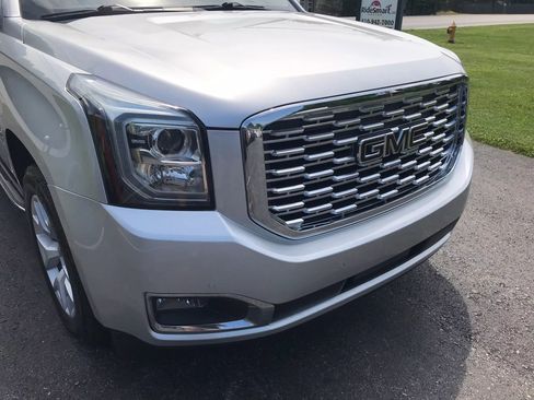 Used 2019 GMC Yukon XL SLE w/ SLE Value Package AWD/4WD image 60