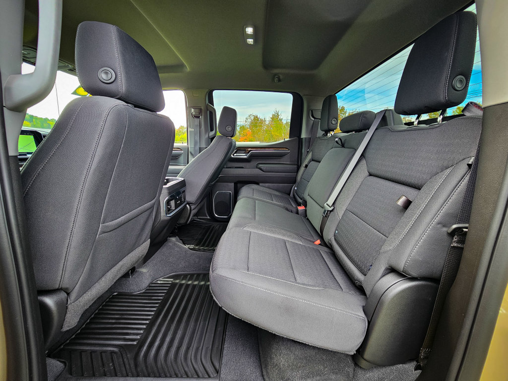 Used 2023 GMC Sierra 1500 Elevation w/ LPO, Elevation Black Package AWD/4WD image 30