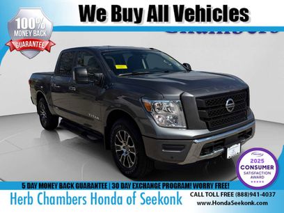Used 2021 Nissan Titan SV w/ SV Convenience Package