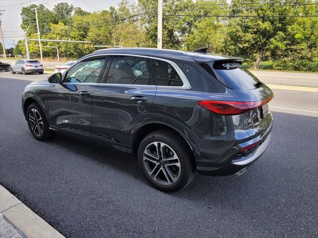 Certified 2025 Audi Q5 Premium AWD/4WD image 11