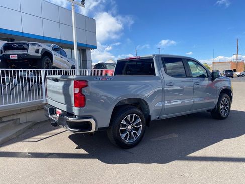 Used 2024 Chevrolet Silverado 1500 LT AWD/4WD image 5