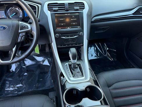 Used 2014 Ford Fusion SE image 42