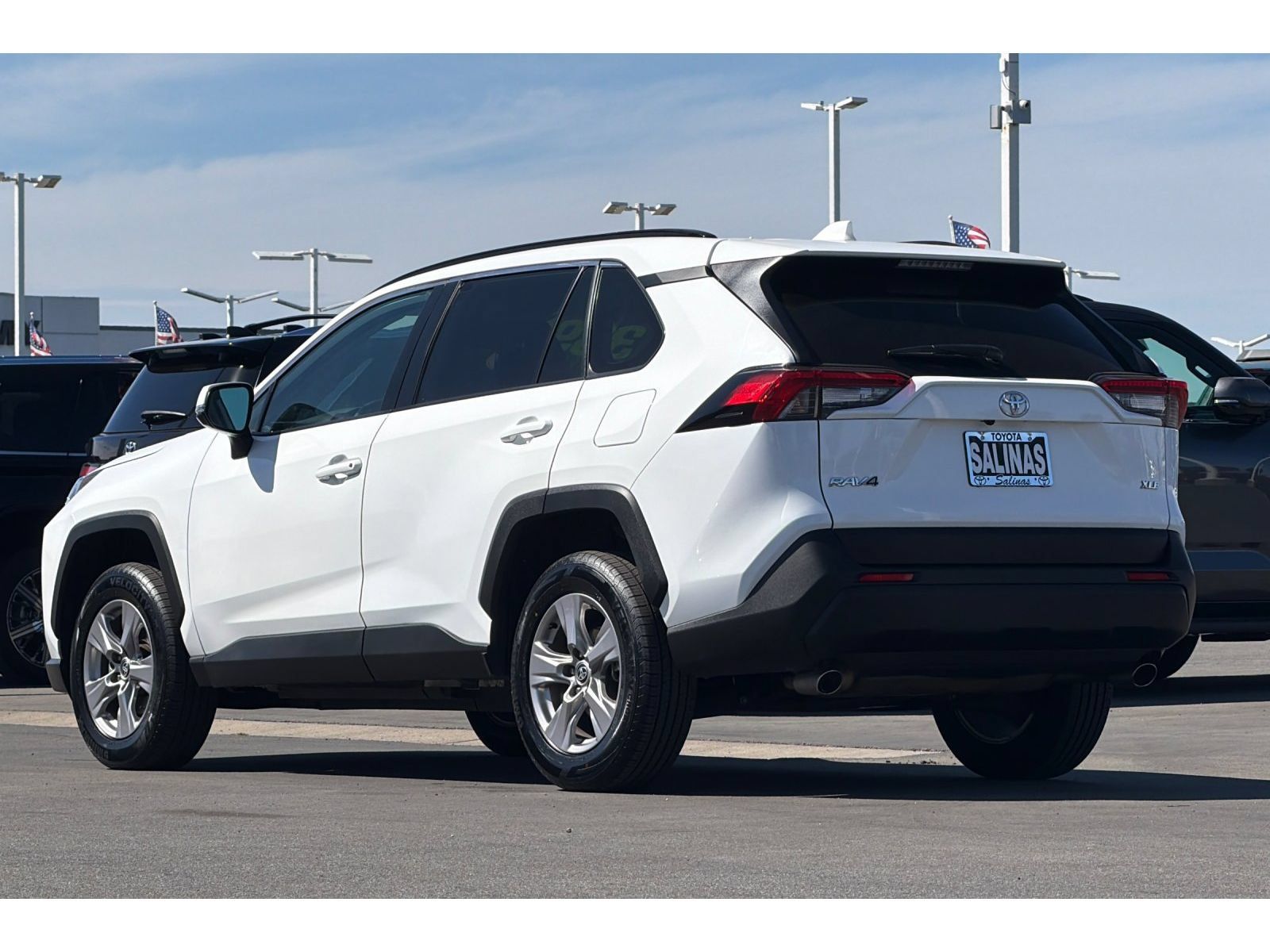 Used 2025 Toyota RAV4 XLE FWD image 6