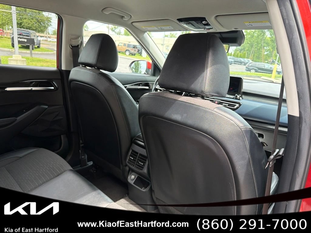 Certified 2023 Kia Seltos S w/ Navigation Package AWD/4WD image 14