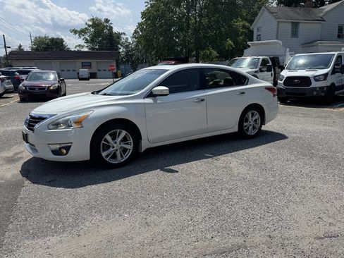 Used 2013 Nissan Altima 2.5 SV w/ 2.5SV Convenience Pkg image 38