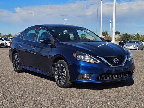 Used 2017 Nissan Sentra SR w/ SR Premium Technology Package image 3