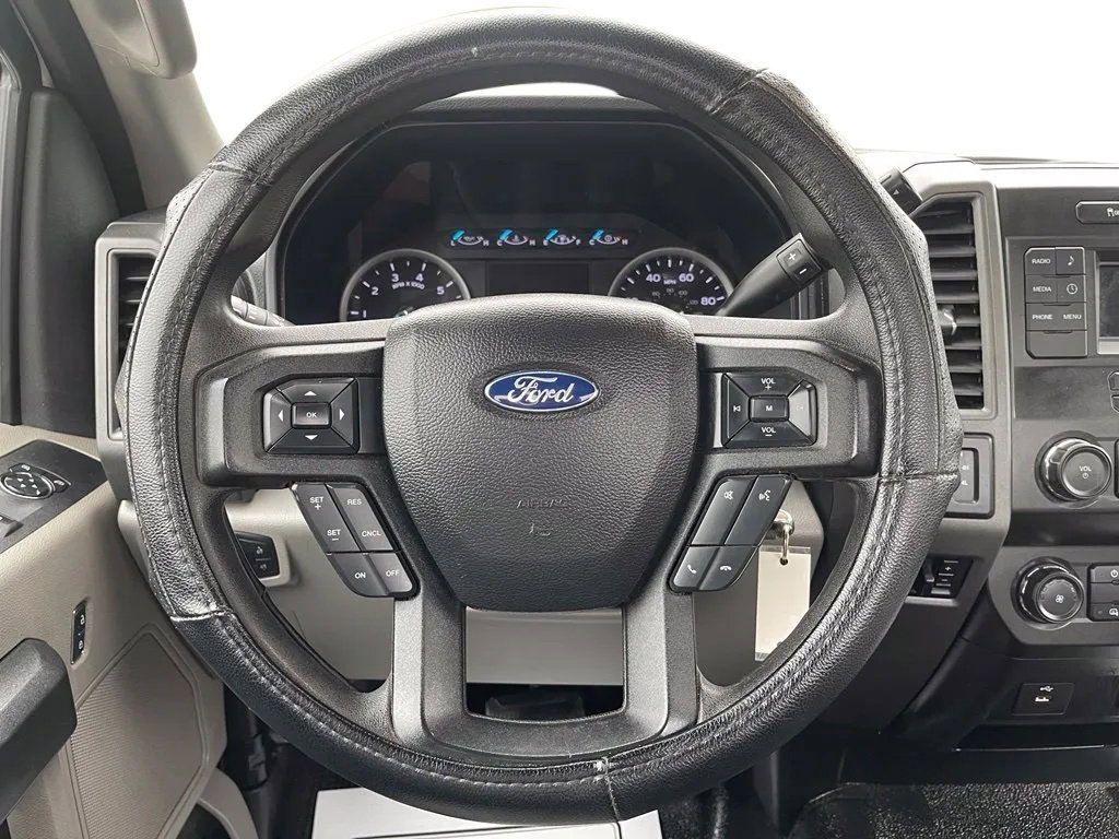 Used 2019 Ford F250 XL w/ Power Equipment Group AWD/4WD image 16