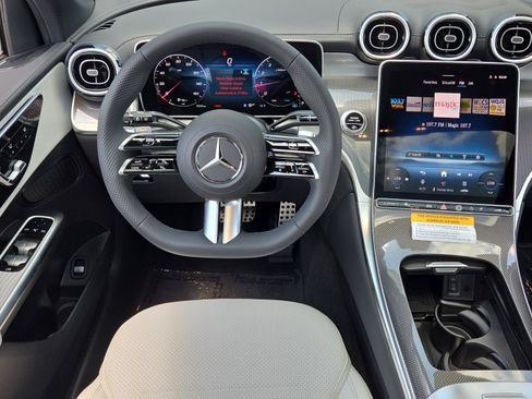 New 2026 Mercedes-Benz GLC 300 image 12