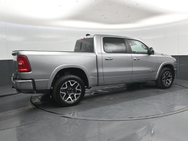 Used 2025 RAM 1500 Laramie AWD/4WD image 33
