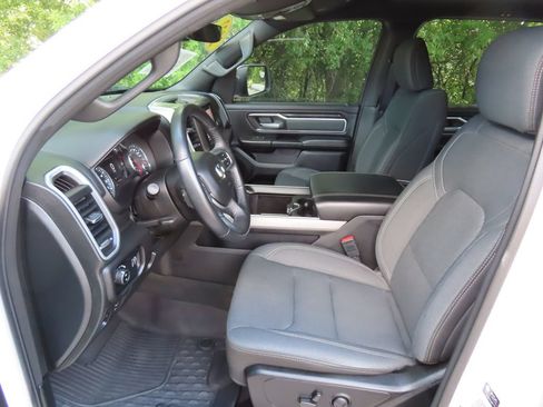 Used 2022 RAM 1500 Big Horn AWD/4WD image 22