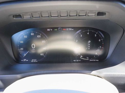 Used 2020 Volvo XC90 T5 Momentum w/ Protection Package Premier AWD/4WD image 26