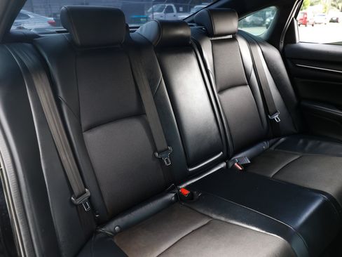 Used 2018 Honda Accord Sport image 17