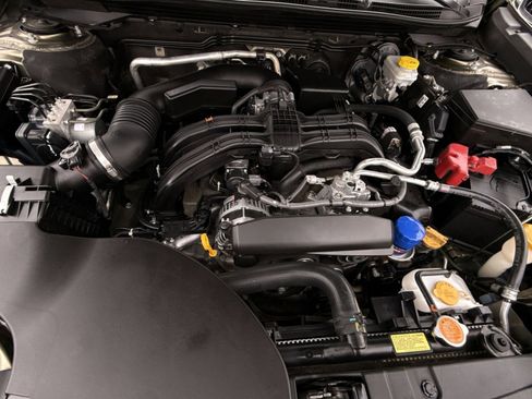 Used 2024 Subaru Outback Premium image 27