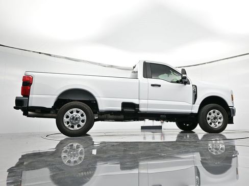 Used 2024 Ford F350 XLT w/ 360-Degree Camera Package image 36