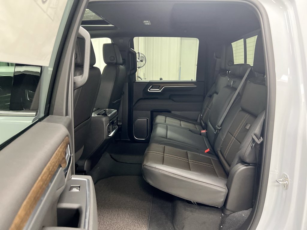 New 2026 Chevrolet Silverado 2500 High Country w/ High Country Premium Package AWD/4WD image 24