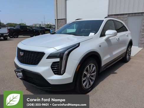 Used 2023 Cadillac XT4 Sport w/ Sun And Sound Package AWD/4WD image 7