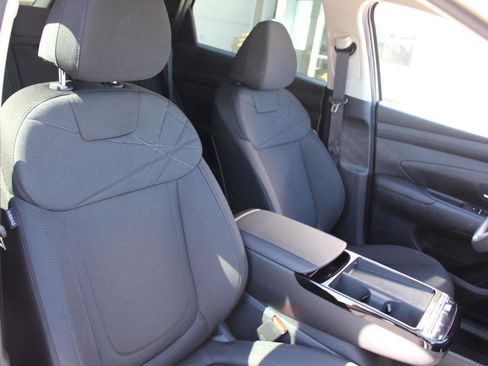 Used 2026 Hyundai Tucson Blue SE image 17