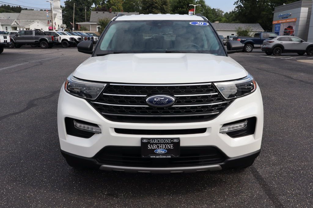 Used 2020 Ford Explorer XLT w/ Equipment Group 202A AWD/4WD image 12