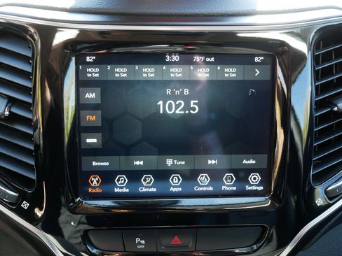 Used 2020 Jeep Cherokee Limited AWD/4WD image 22