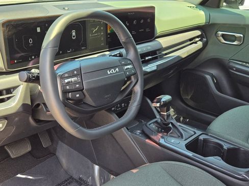 Certified 2025 Kia K4 GT-Line Turbo FWD image 17