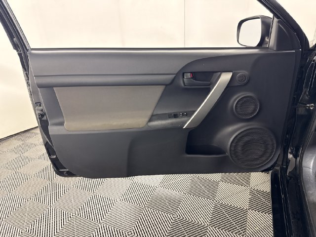 Used 2015 Scion tC FWD image 24