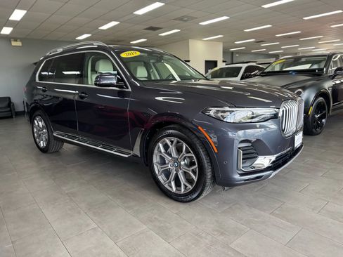 Used 2019 BMW X7 xDrive40i w/ Premium Package image 2