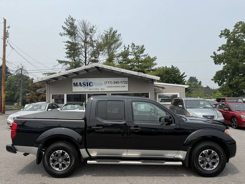 Used 2018 Nissan Frontier PRO-4X AWD/4WD image 3