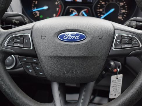 Used 2018 Ford Escape SE FWD image 14