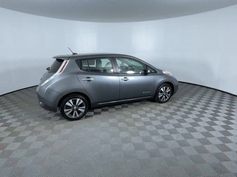 Used 2015 Nissan Leaf SV w/ LED & Quick Charge Package image 9