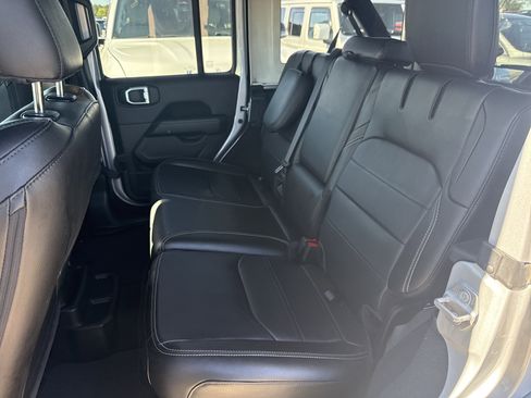 Used 2023 Jeep Wrangler Sahara w/ Cold Weather Group image 10