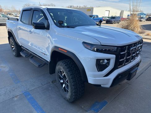 Used 2024 GMC Canyon AT4X image 3