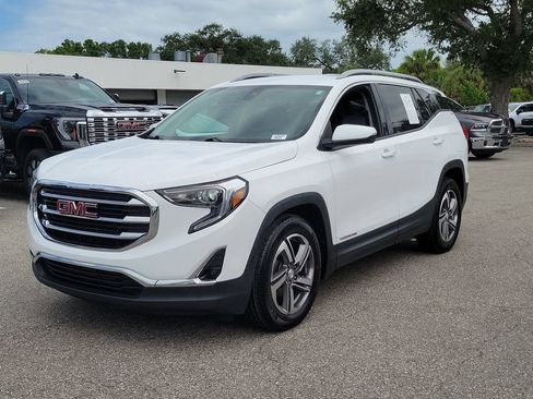 Used 2021 GMC Terrain SLT FWD image 3