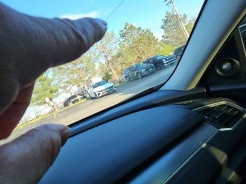 Used 2018 Honda Civic Touring image 5