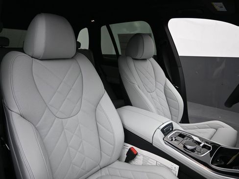 New 2026 BMW X5 xDrive50e AWD/4WD image 22