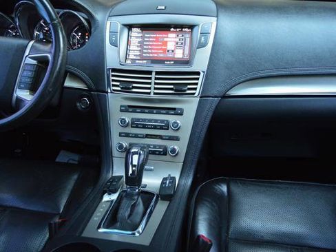Used 2012 Lincoln MKT AWD image 22