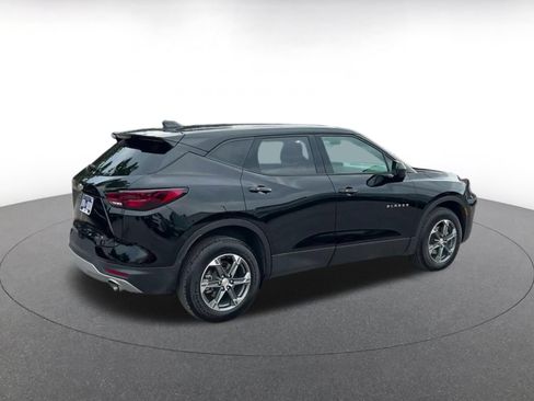 Used 2026 Chevrolet Blazer LT FWD image 11