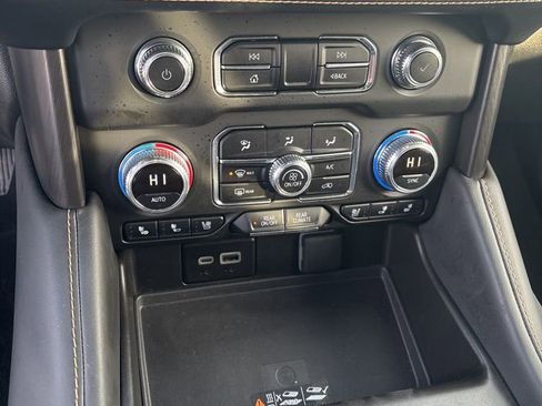 Used 2024 GMC Yukon AT4 image 15