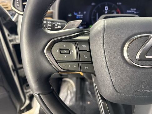 Certified 2025 Lexus LX 700h Luxury w/ Appearance Package image 14