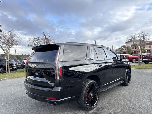 Used 2022 Cadillac Escalade Sport image 3