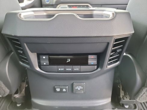 Used 2024 Toyota Sequoia Limited w/ Tow Technology Package AWD/4WD image 17