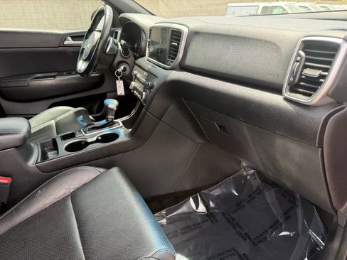Used 2020 Kia Sportage S FWD image 10