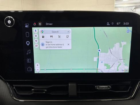 Used 2025 Chevrolet Equinox RS w/ Safety and Technology Package image 4