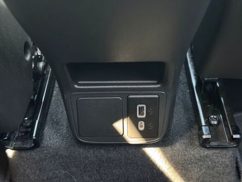 Used 2025 Buick Encore GX Preferred w/ Comfort Package image 34