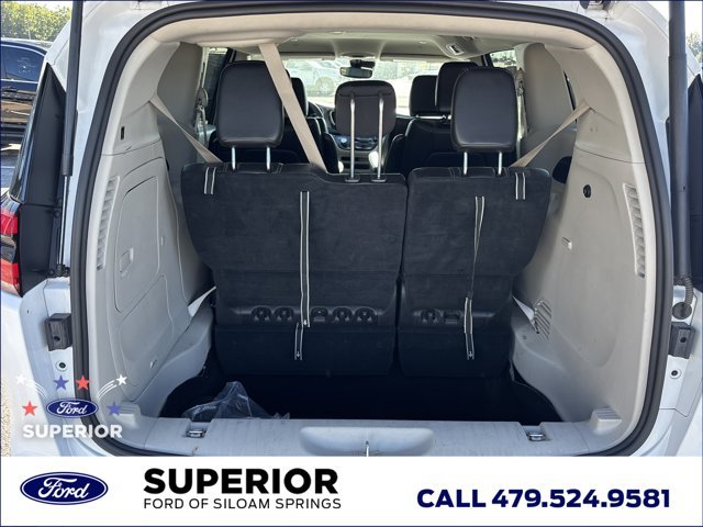 Used 2024 Chrysler Pacifica Limited FWD image 7