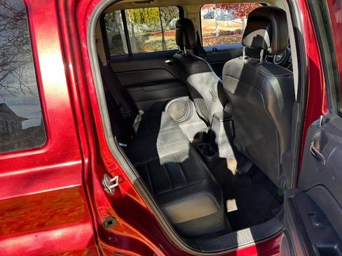 Used 2015 Jeep Patriot High Altitude image 29