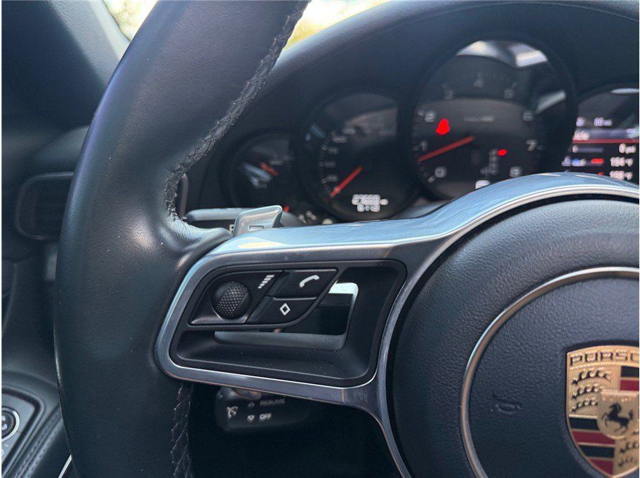 Used 2017 Porsche 911 Carrera RWD image 26